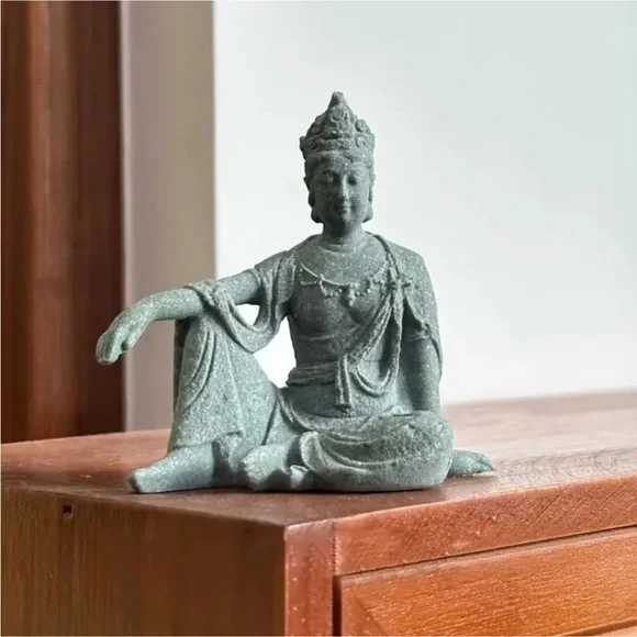 Water Goddess Statue - Picture 7 of 10